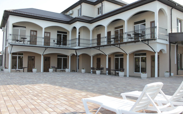 Na Zelenoy Guest House