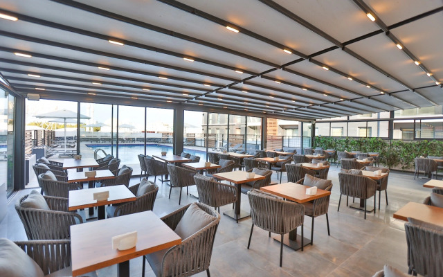 Caddemm İnn Hotel