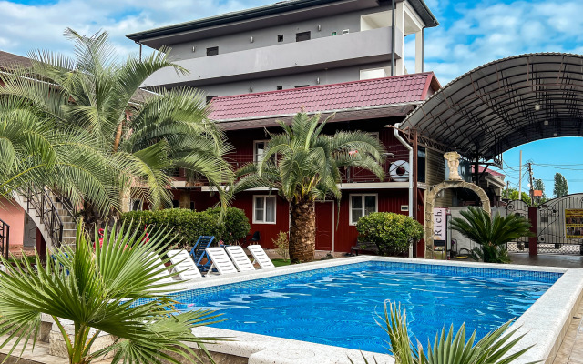 Rozovy Flamingo  Guest House