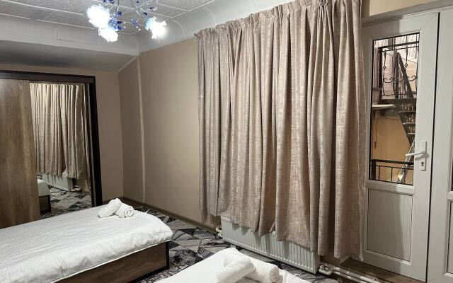 Chehra Private house