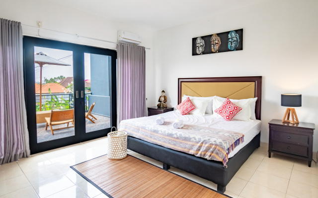 Villa with Amazing Pool and Rooftop Sun Terrace, Villa