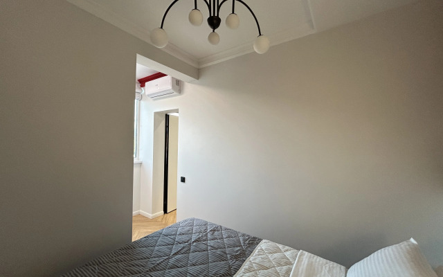 Yarkaya Yevrodvushka Zhk Frukty Flat