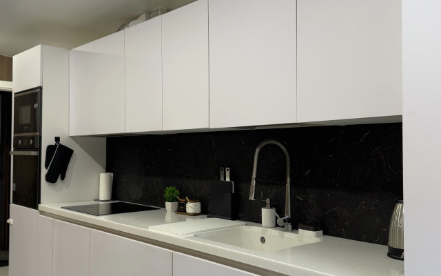 Частный дом с видом на лес и горы