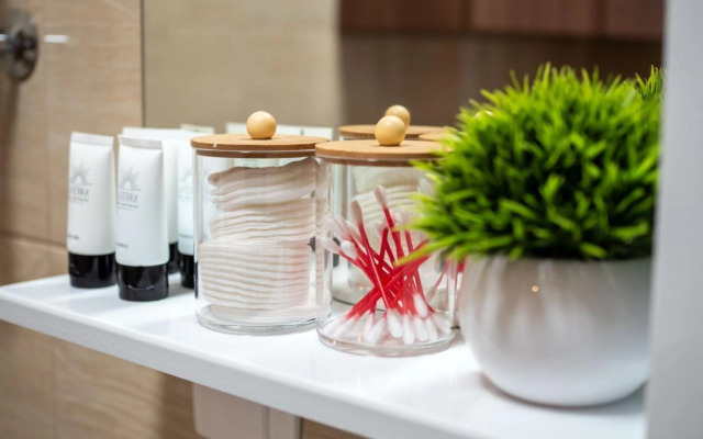 Na Prospekte Seyfullina 574/1/2 Apartment