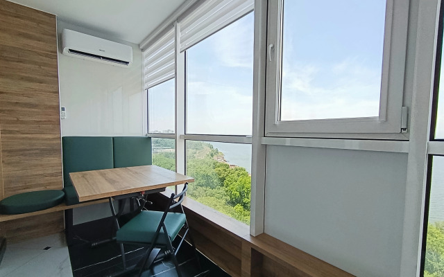 Квартира Стильные апартаменты с видом на море