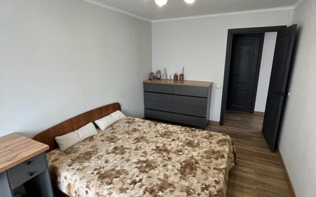 Апартаменты 2 комнатная квартира на Профсоюзов 16