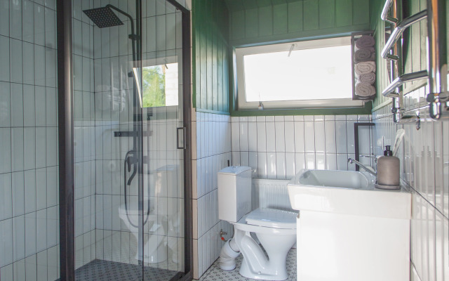 Barnhauz U Ozera Private house
