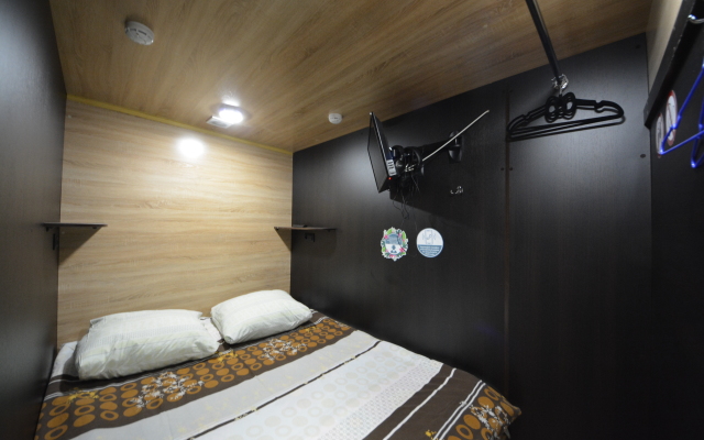 Capsule Aloha Hotel