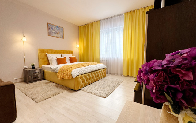 Квартира С Новым Современным Ремонтом Недалеко От ТРЦ Планета