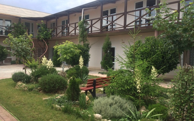 Villa Nikolaevka Guest House