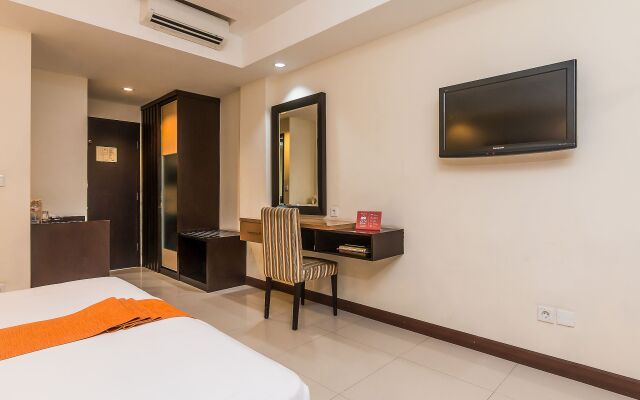 ZEN Rooms Legian Dewi Sri Hotel