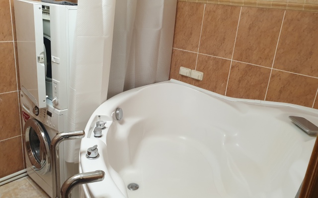 Апартаменты Зеленая лампа Уткинская 10