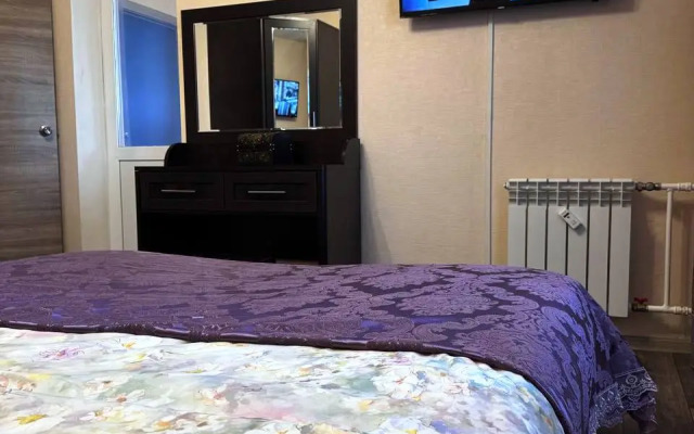 Квартира Уютная трехкомнатная