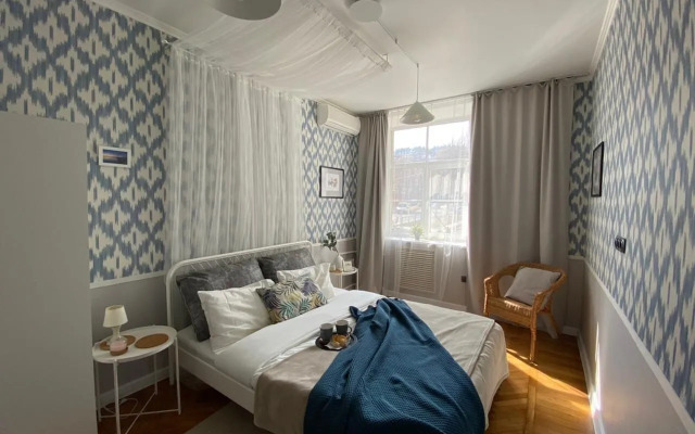 Na Prospekte Dzerzhinskogo 45 Flat