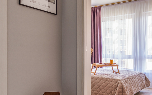 evro-2 u m. Lesnaya Apartments