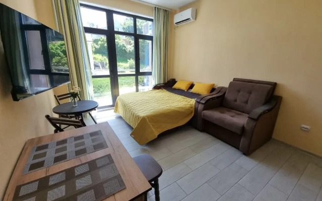 Studiya S Basseynom Zhk Morskoy Kvartal Flat