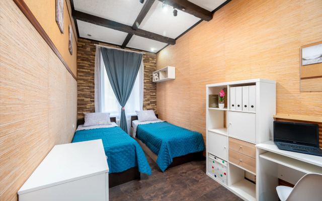 Trekhkomnatnay Na Perekupkom Pereulke Flat
