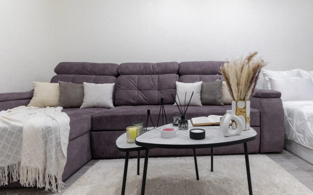 Komfort Na Adelya Kutuya Apartment