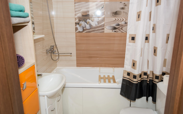 Квартира на улице Александра Протозанова 18к1