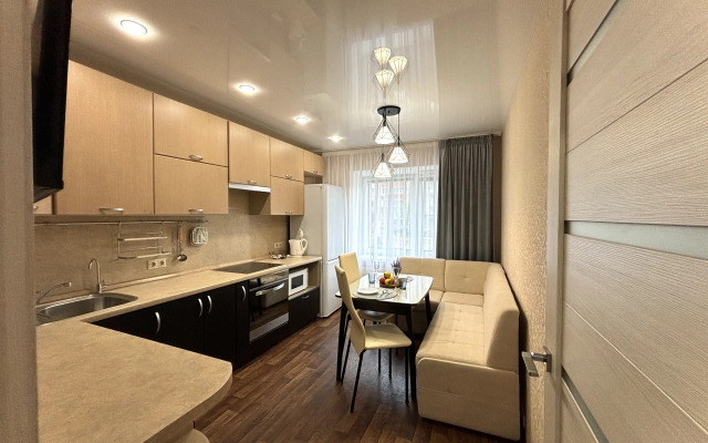 BestHome Prostornaya Kvartira Dlya 4 Gostey Flat