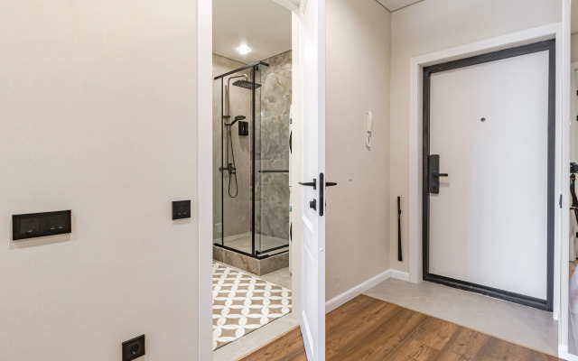 Na Ulitse Tole Bi 28/1 Flat