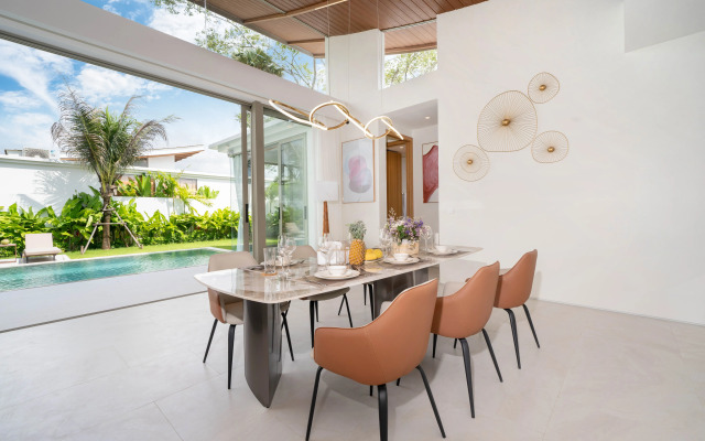Swimming Pool Villa
