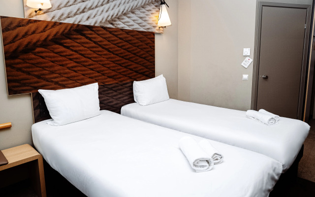 Ibis Aktobe Hotel