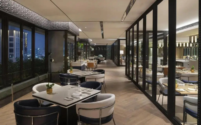 Crowne Plaza Bangkok Lumpini Park by IHG