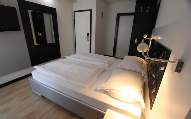 SVETI KRIŽ Hotel