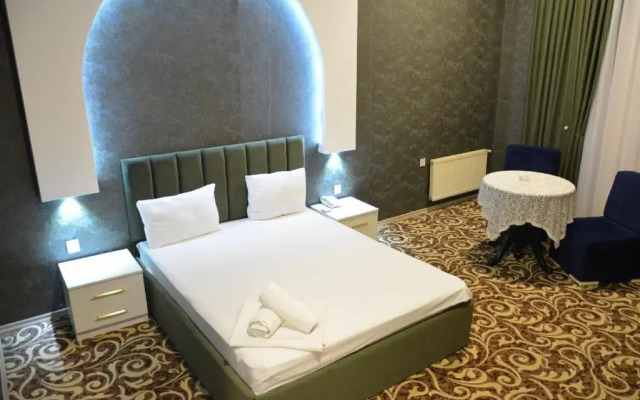Perron Hotel