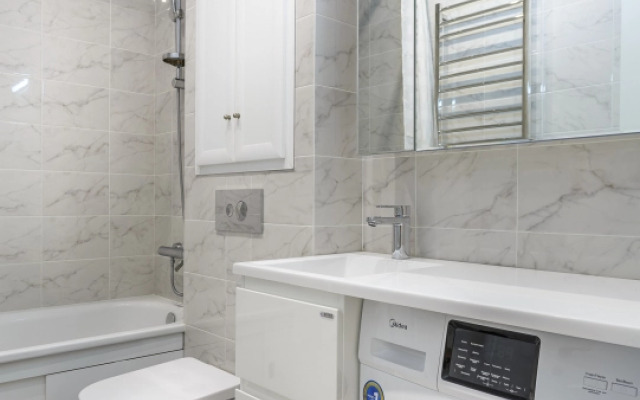 FortEstate 5 na Butlerova 7b Apartment