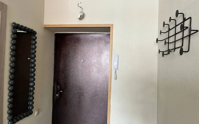 Uyutnaya studiya na Nekrasova Flat