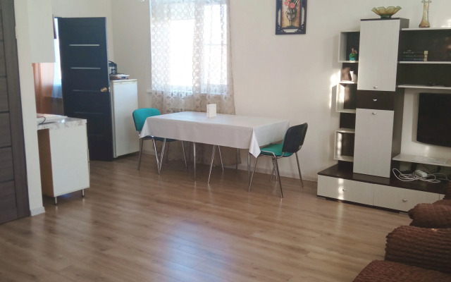 Na ulice Samoylova 10 Apartments