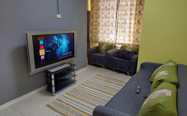Check Inn Hostel