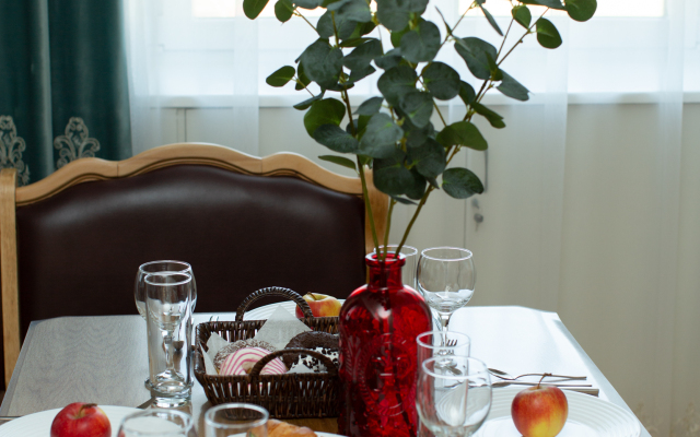 Spelaya Vishnya v Tsentre Goroda Apartment