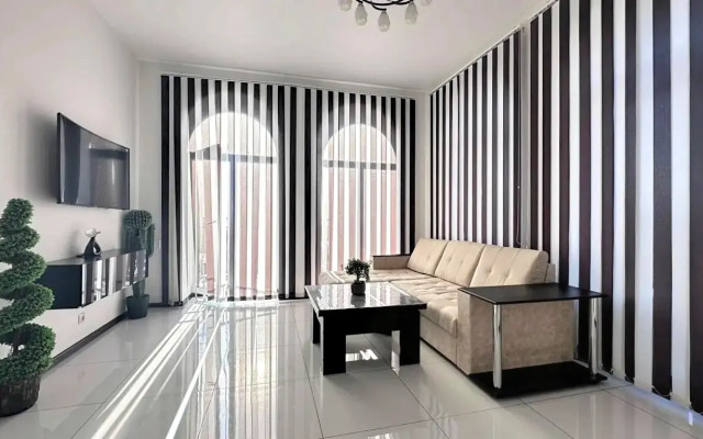 Yevrodvushka v Tsentre Flat