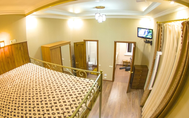 Квартира люкс в парке напротив "Центральной нарзанной галереи"