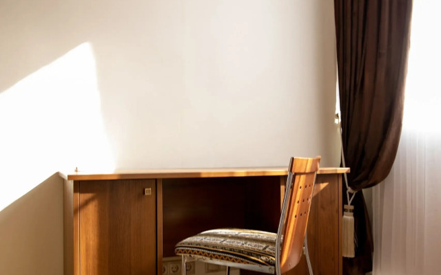 Na Ulitse Kurmangazy 33 Flat