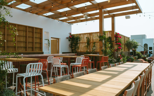 Liv & Co Suites & Villas Apartment Hotel