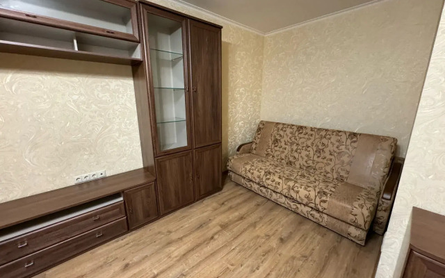 U Metro Strogino Flat