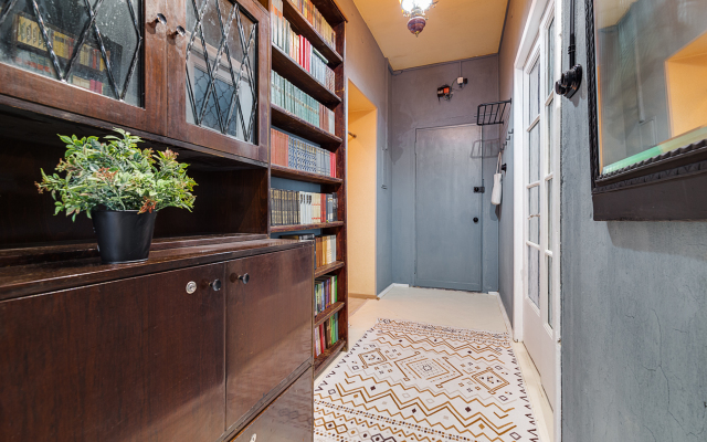 Квартира Трёхкомнатная на Петроградской