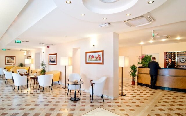 Versilia Palace Hotel
