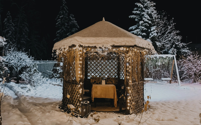 Коттедж Тристан в 15 минутах от Санкт-Петербурга