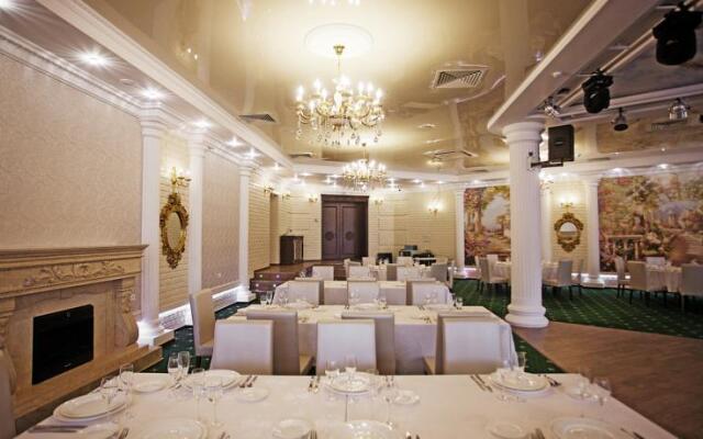 Garden Hotel