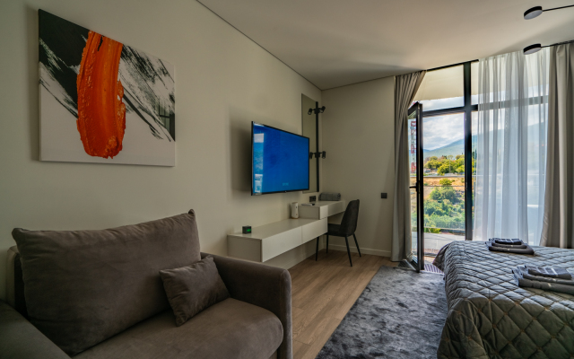 LS-Green S Bokovym Vidom Na More Apartments
