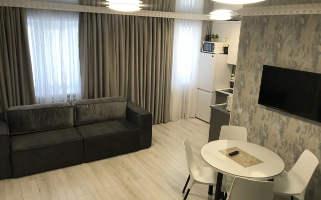 Oskar Apartments