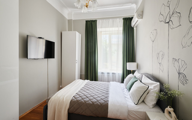 GM Apartments Shikarnaya Pyaterka s domashnim kinoteatrom Flat