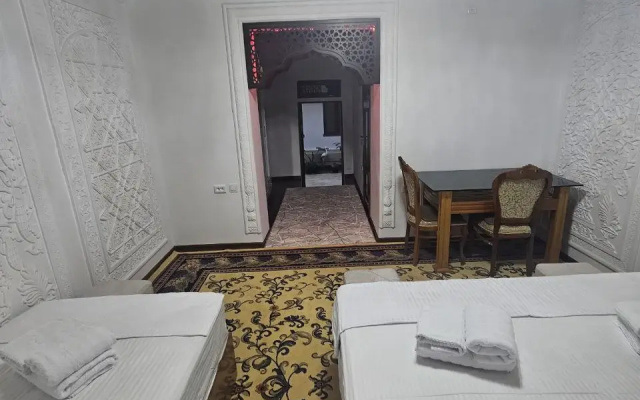 Butik-otel' Parvina  in old city