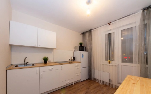 Na Levoberezhnoj 3 Flat