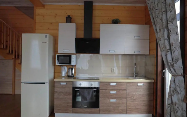 Shale Na Solnechnoj House